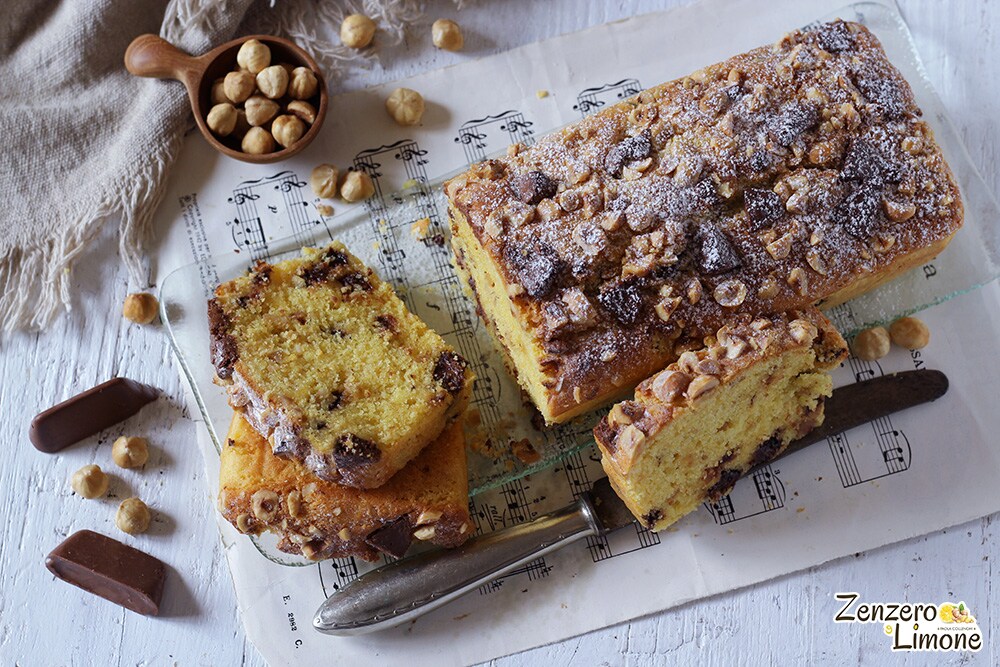 Hazelnut Plumcake