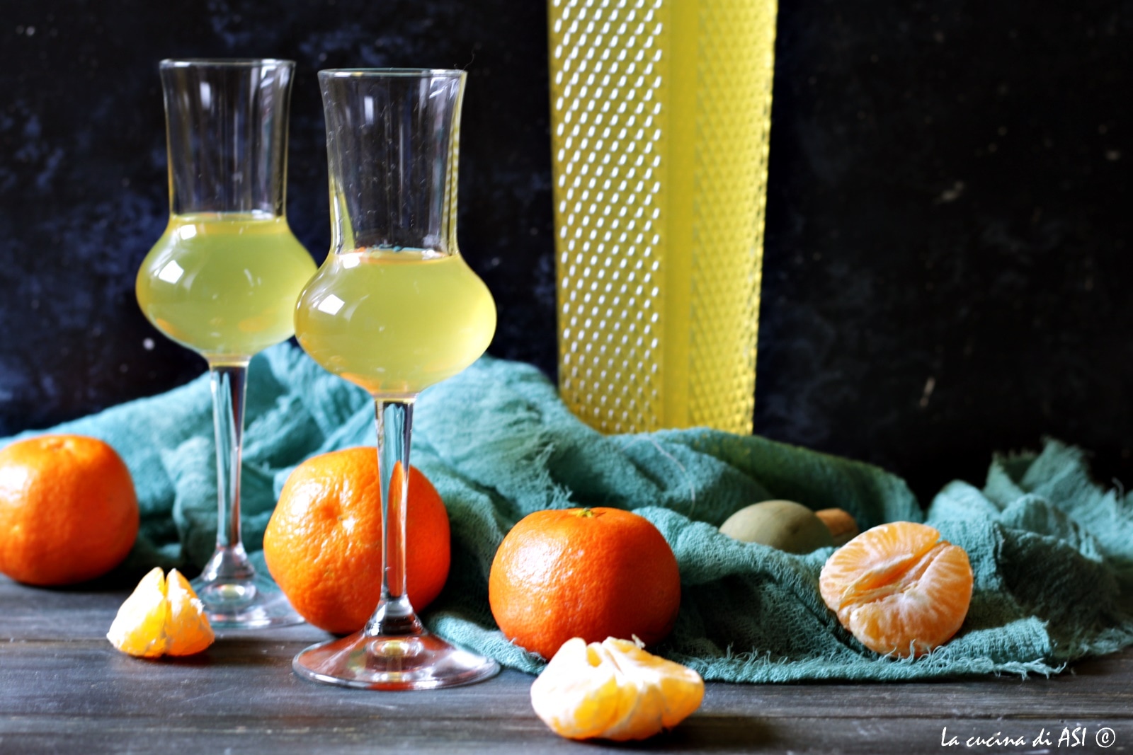 Homemade Mandarin Liqueur Mandarinetto