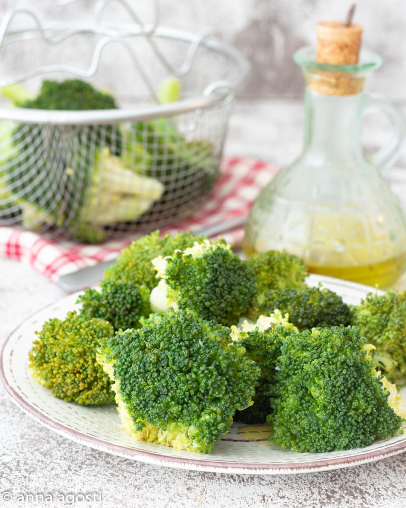 How to Clean and Cook Broccoli