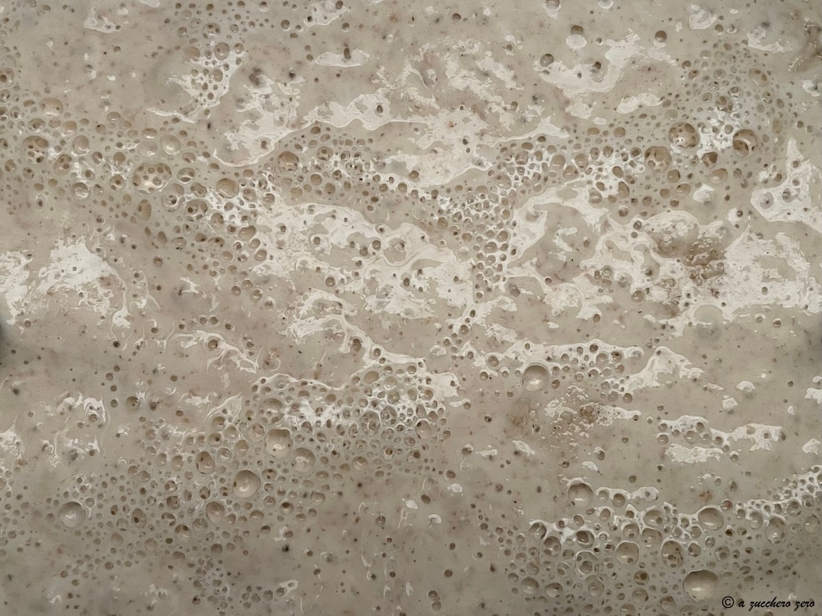 How to prepare the poolish liquid pre-dough for bread and pizza