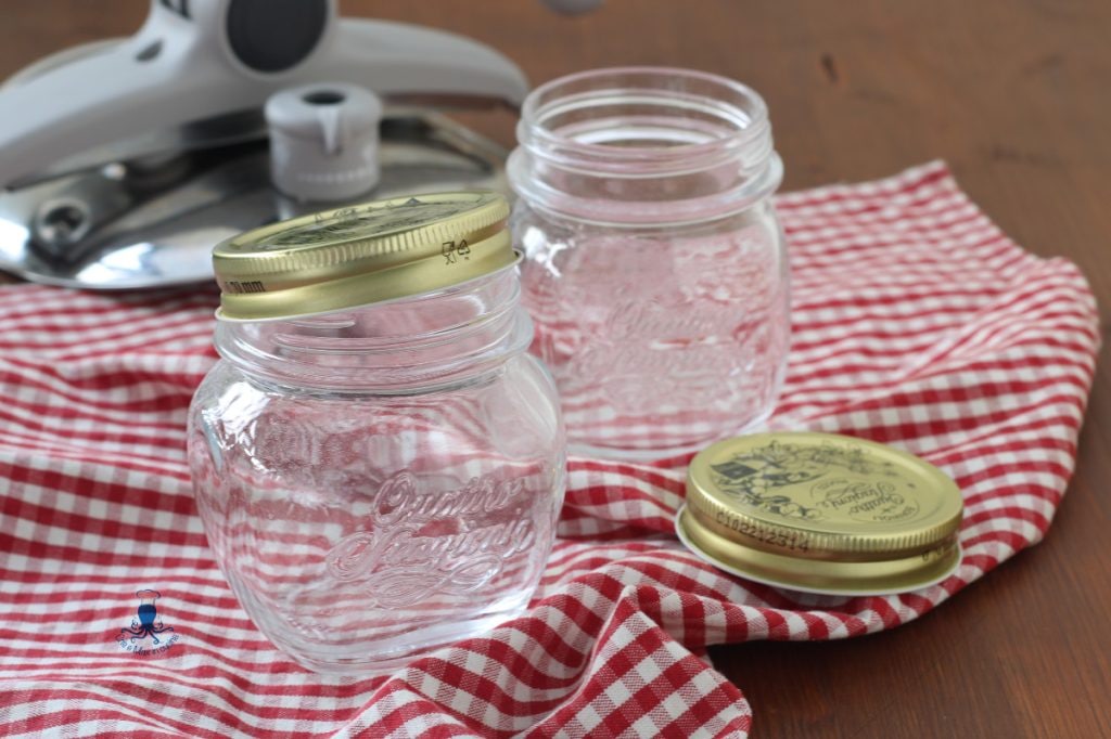 How to sterilize jars with pressure cooker