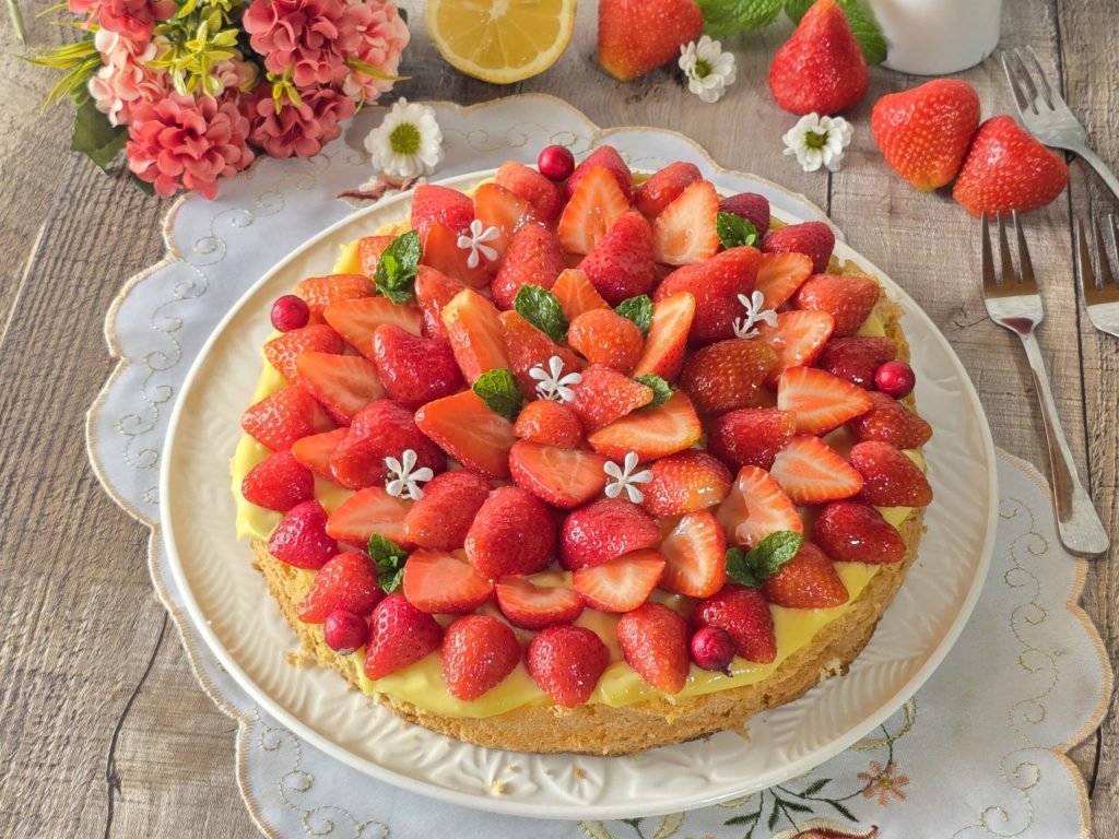The Clever Tart with Cream and Strawberries