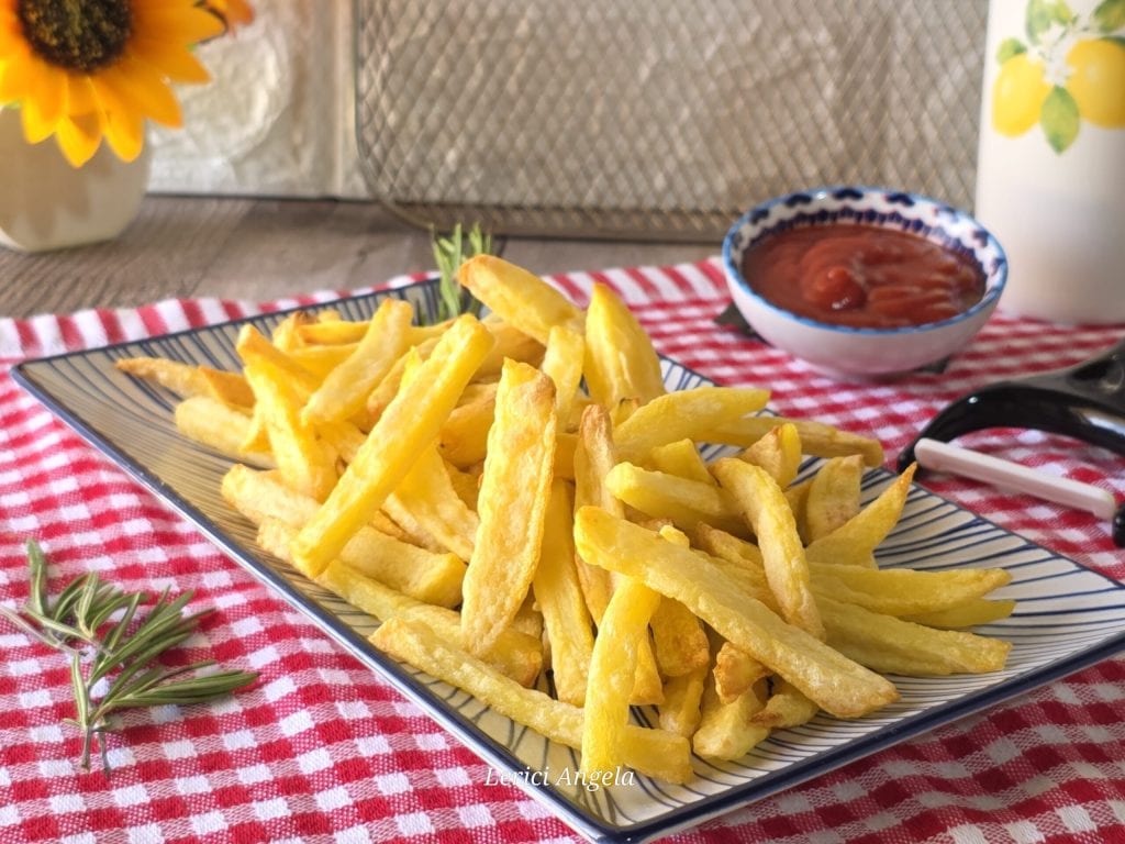 Crispy and Dry Air Fryer French Fries