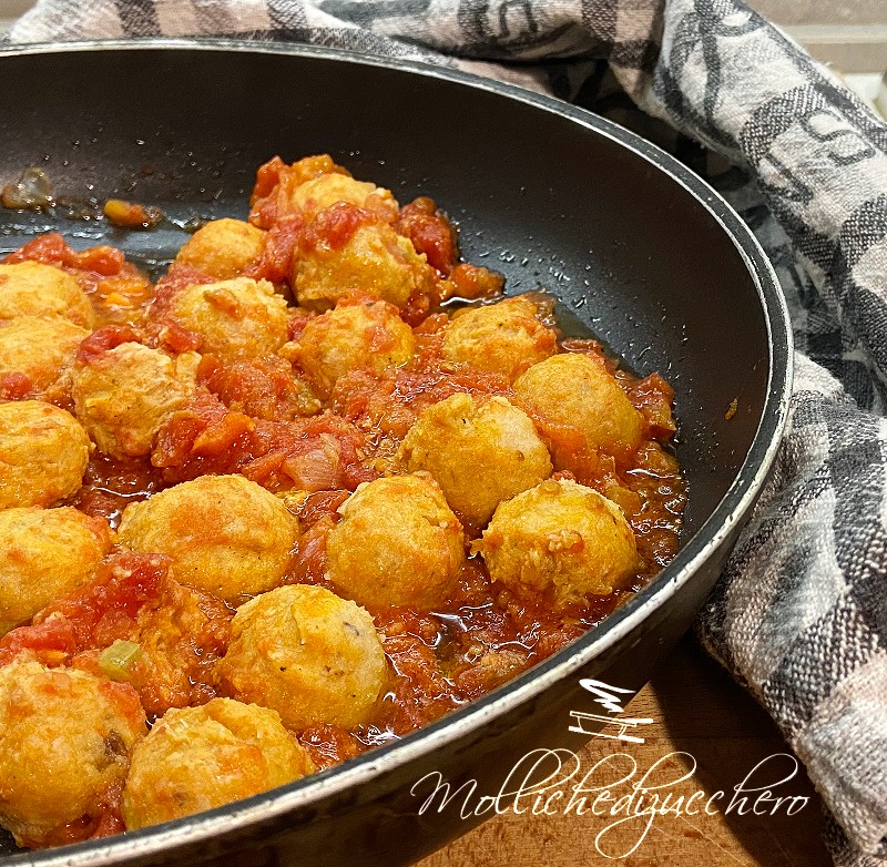 Chicken Meatballs in Sauce