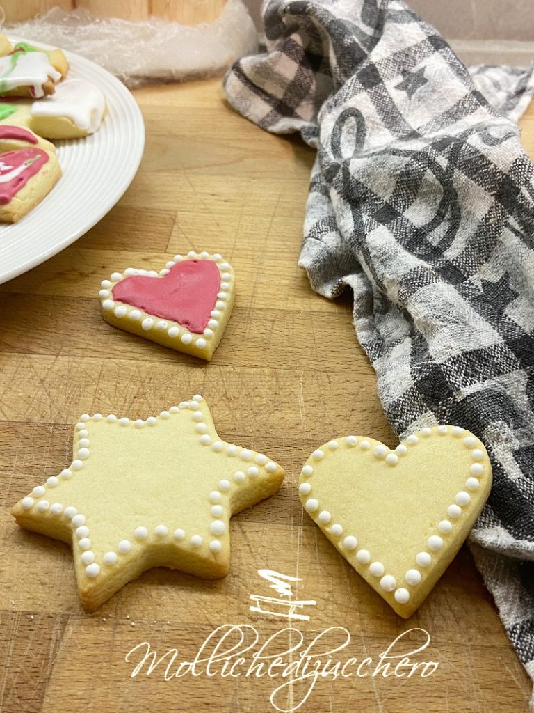 iced decorated cookies