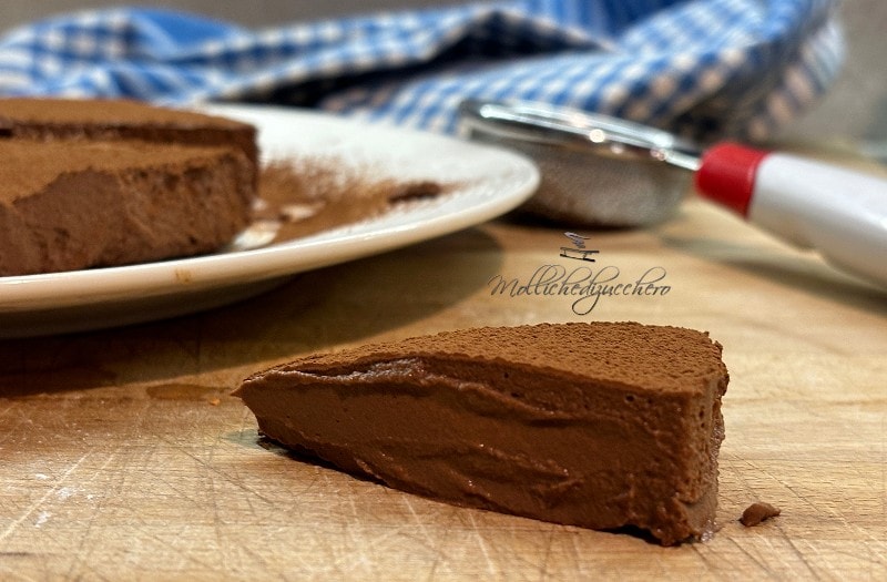 Two-Ingredient Chocolate Cake