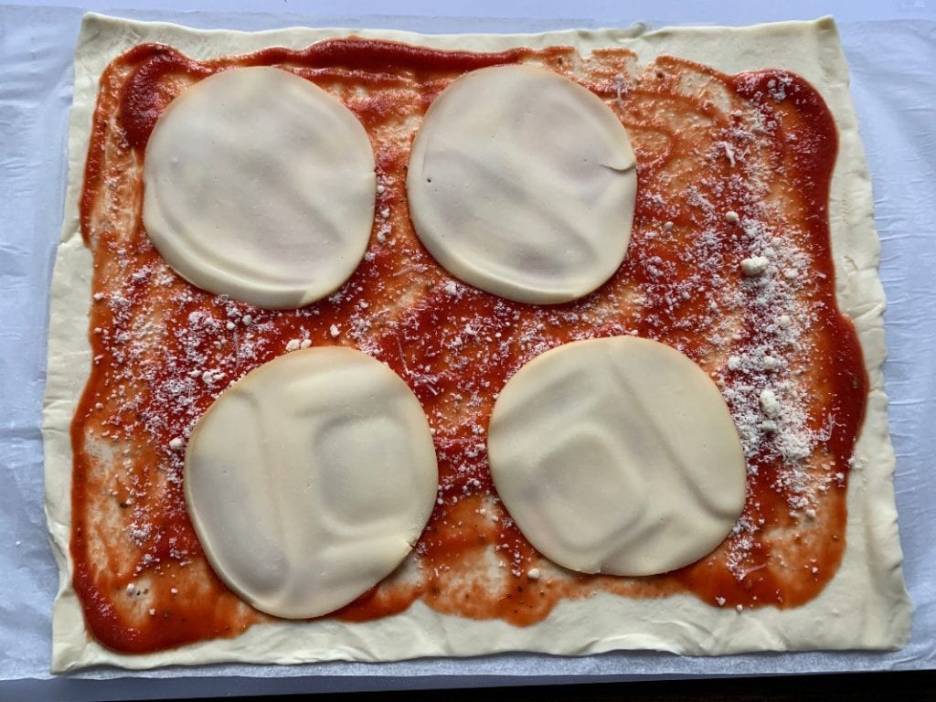 PIZZA-STYLE MUFFINS IN AIR FRYER4