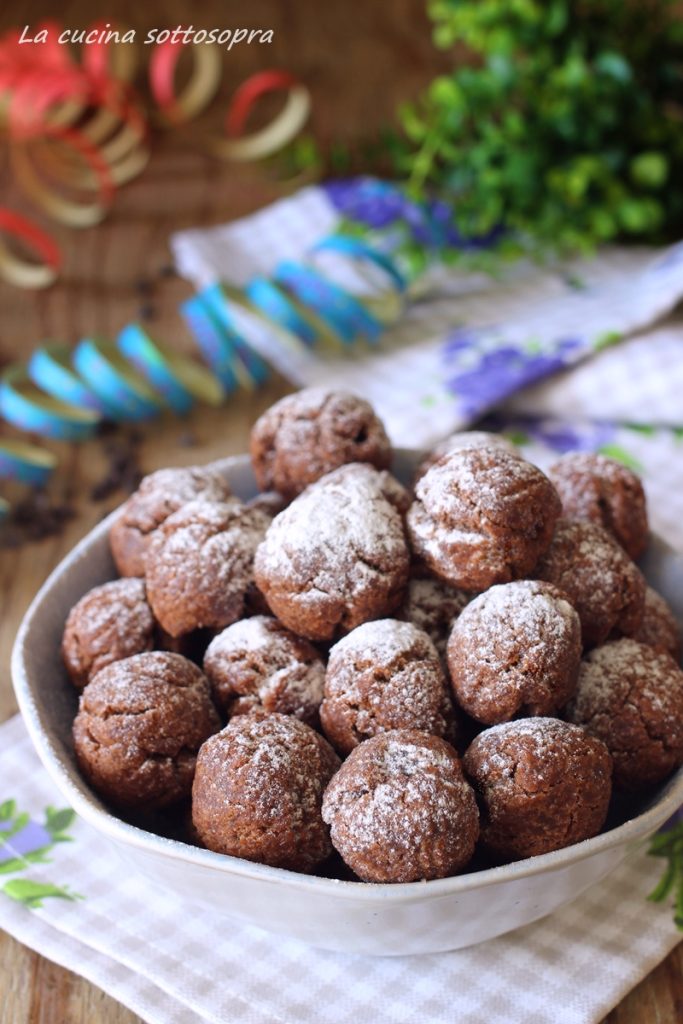 chocolate castagnole