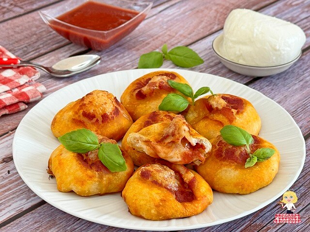 OVEN BAKED PIZZA BALLS FILLED YOU WON’T STOP EATING THEM