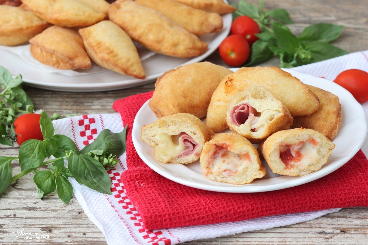 Fried Calzones or Panzerotti with Re-milled Semolina