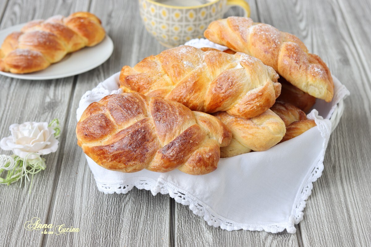 Orange-Scented Brioche Braids