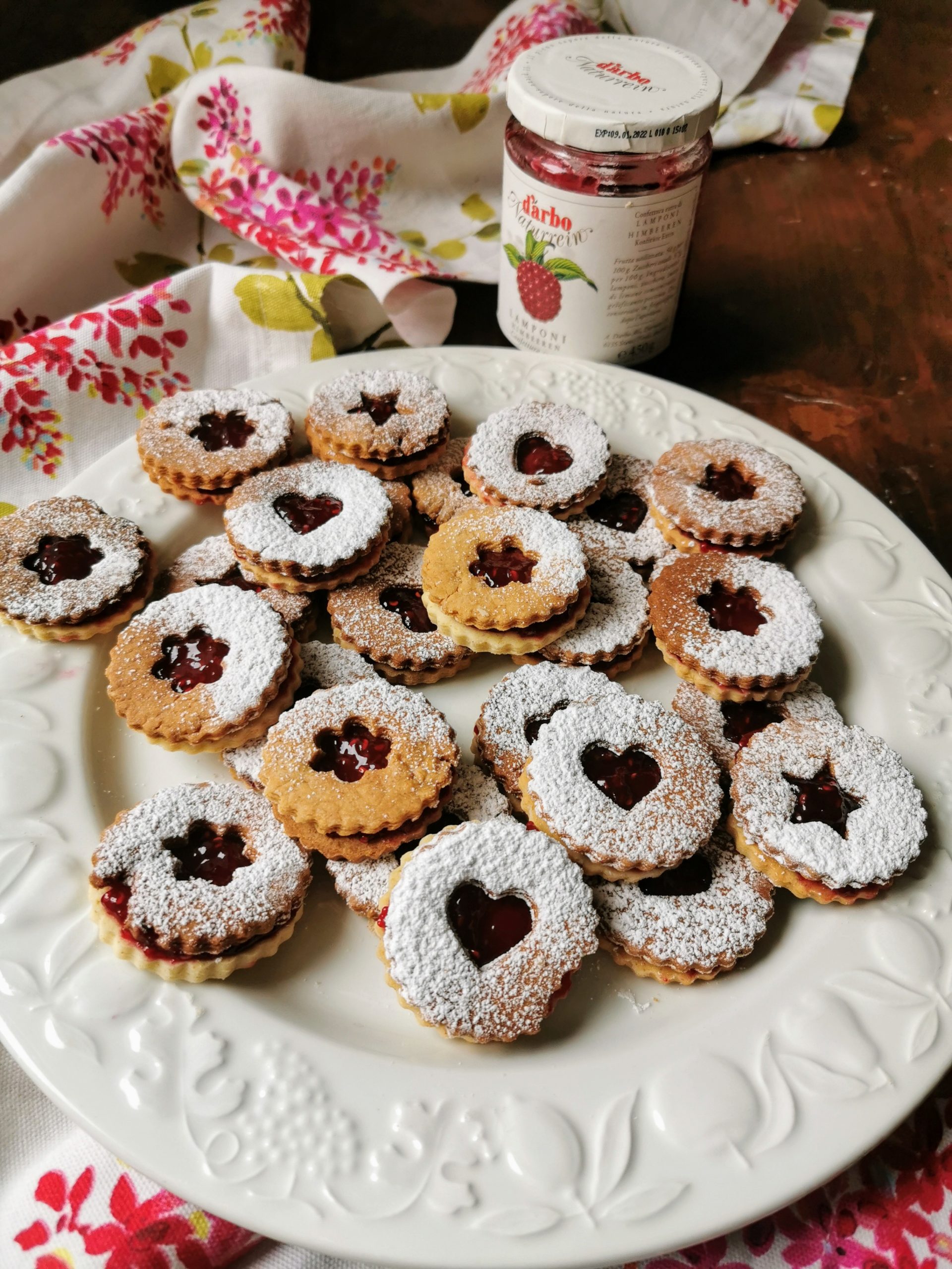 RUM SHORTBREAD FILLED COOKIES