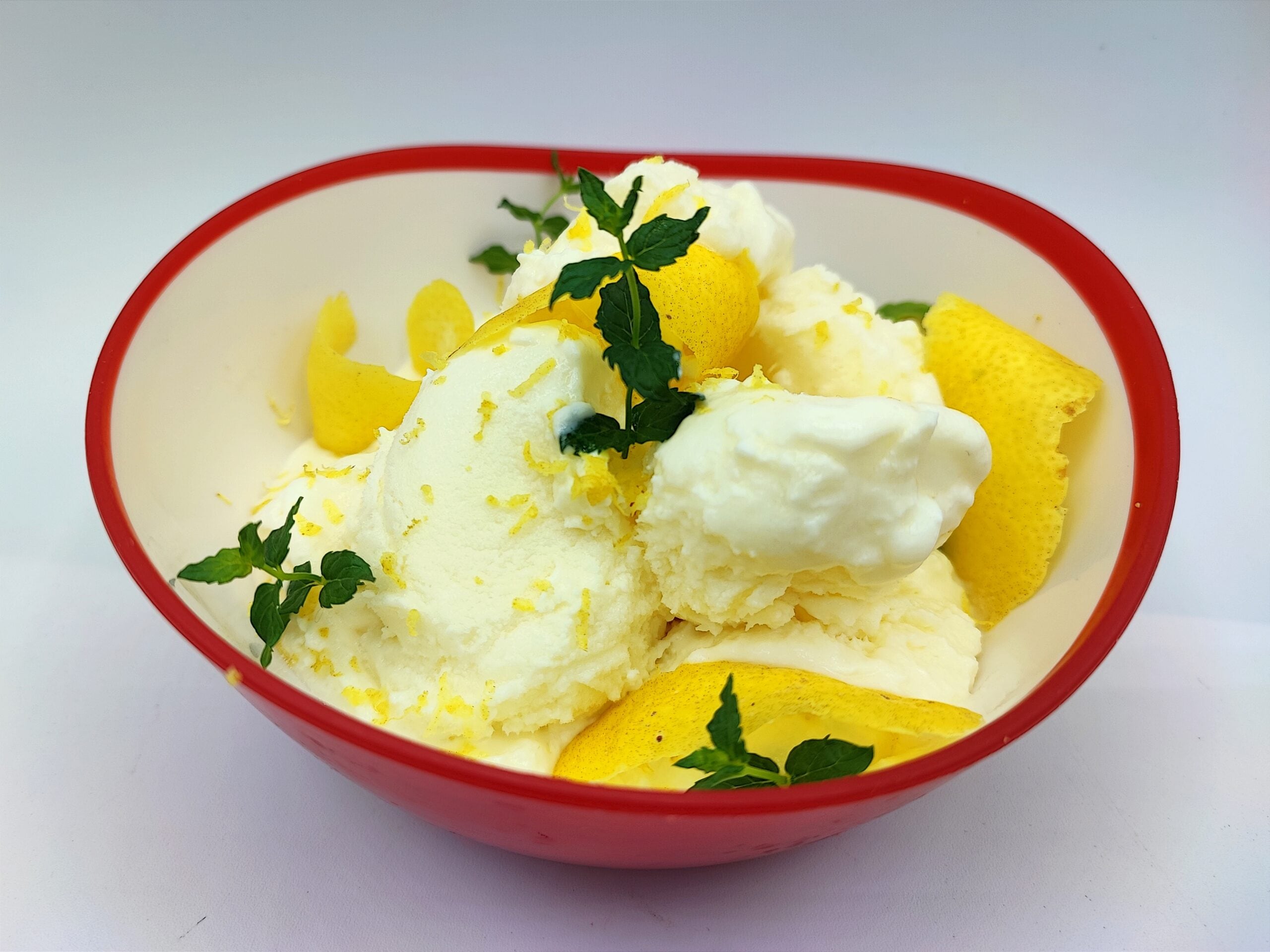 Lemon Ice Cream without Egg Whites and without Ice Cream Maker