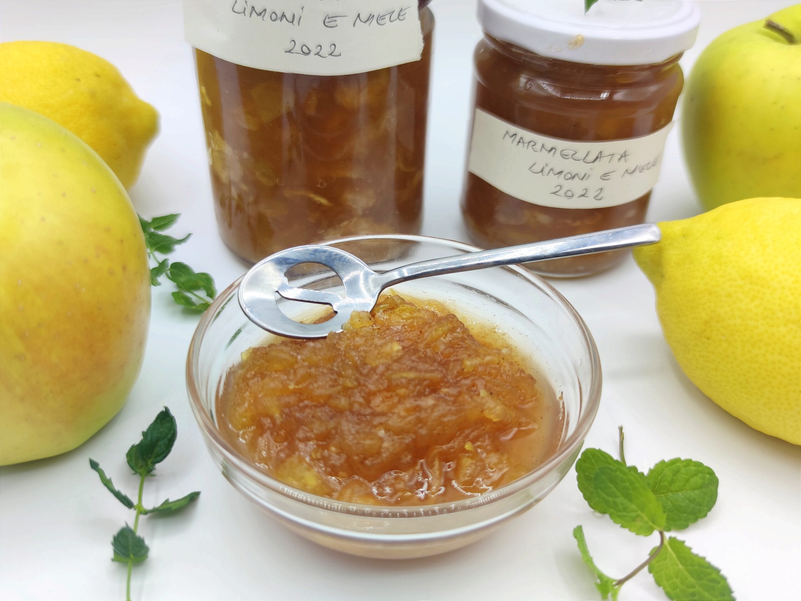Lemon and Apple Jam with Cinnamon
