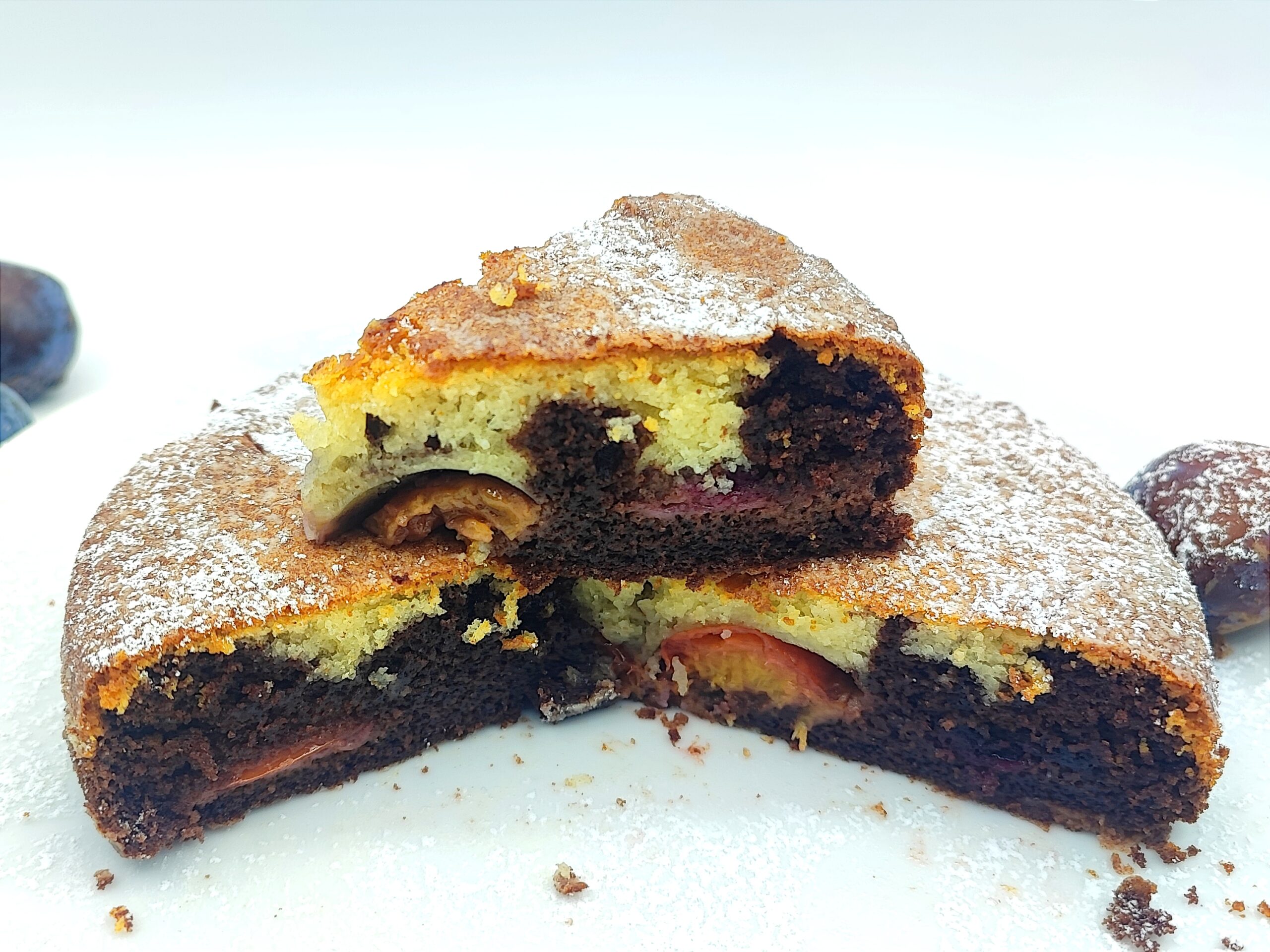 Plum Cake with Vanilla and Cocoa