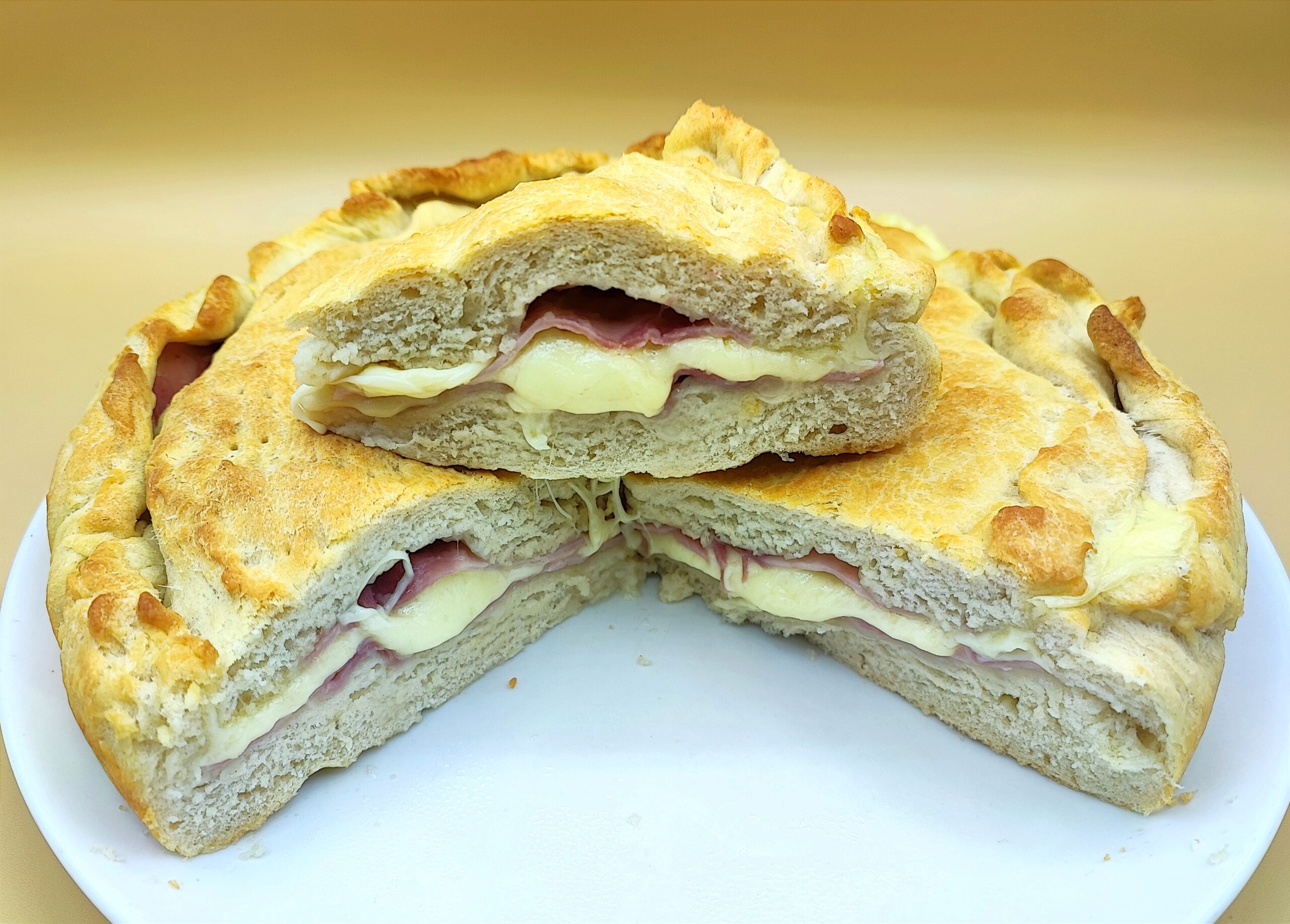 stuffed focaccia with ham and scamorza