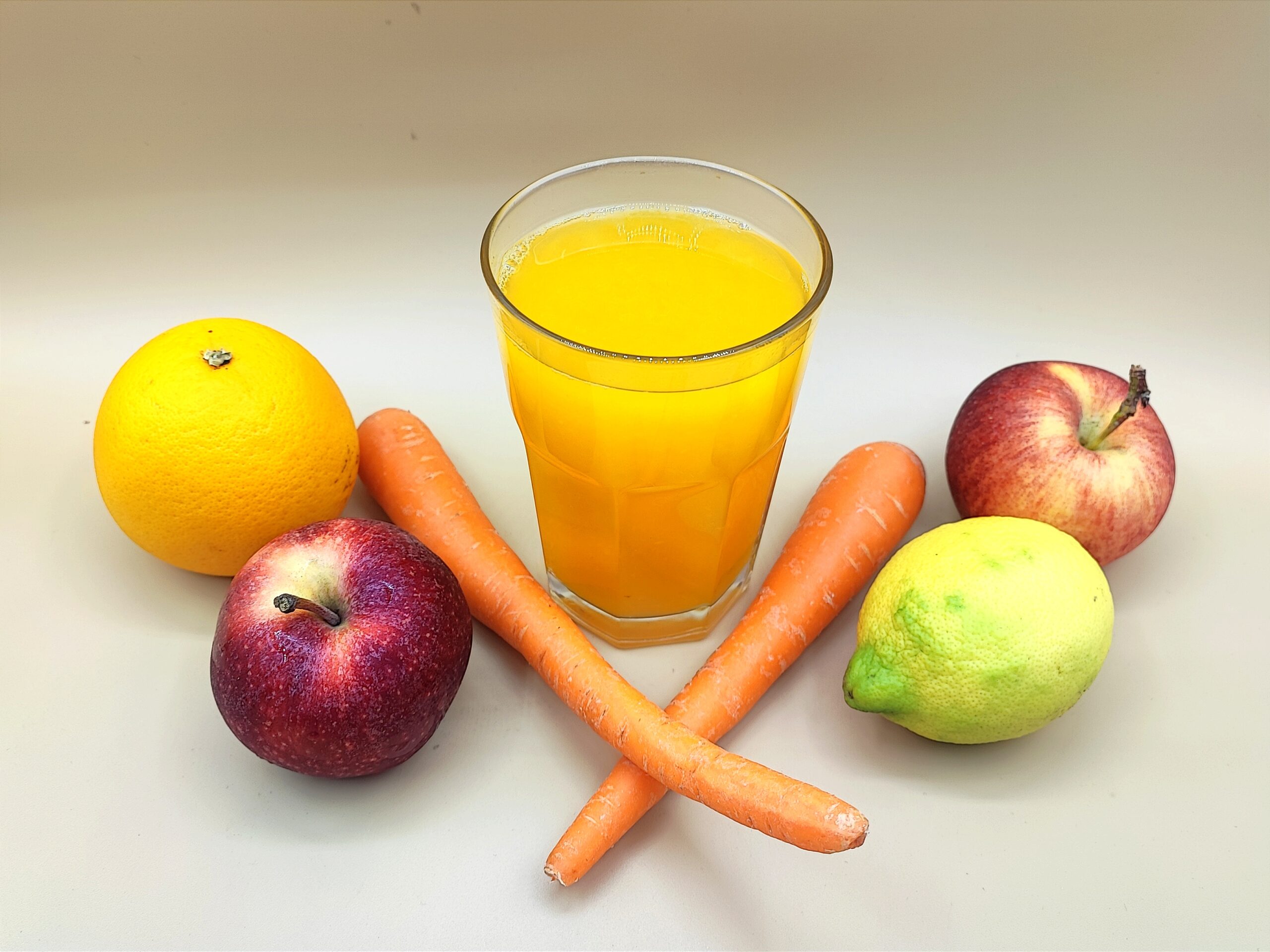 Carrot and Apple Juice without Preservatives