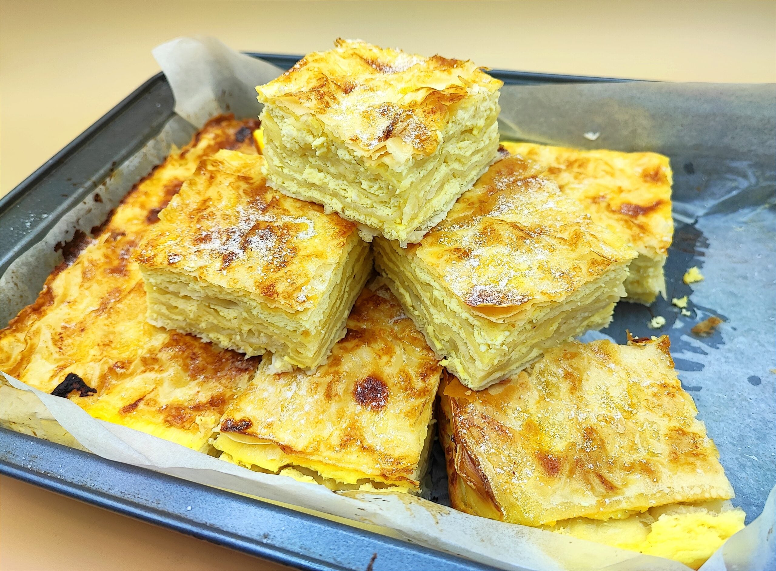 phyllo dough dessert with ricotta