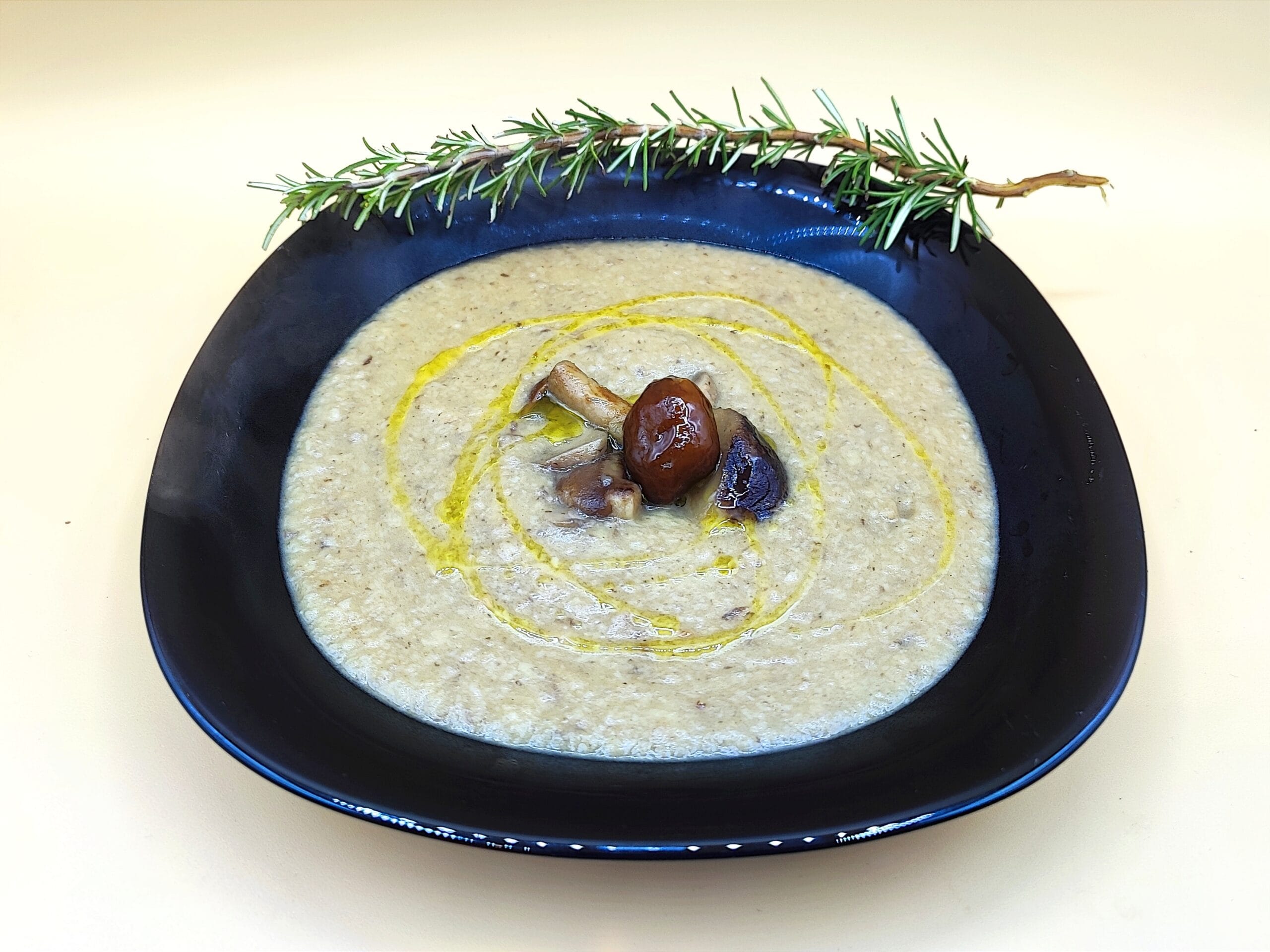 Mixed Mushroom Cream Soup (Velvety)