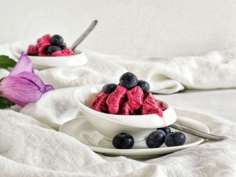 BERRY ICE CREAM