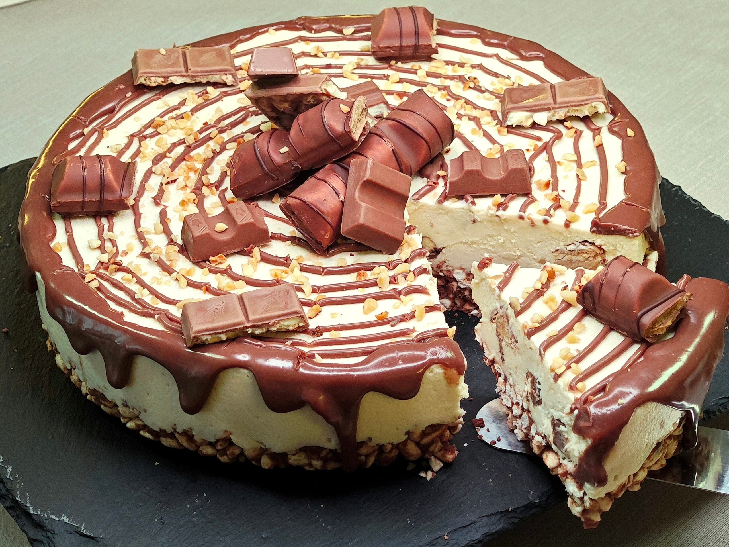 No-bake Kinder Cake