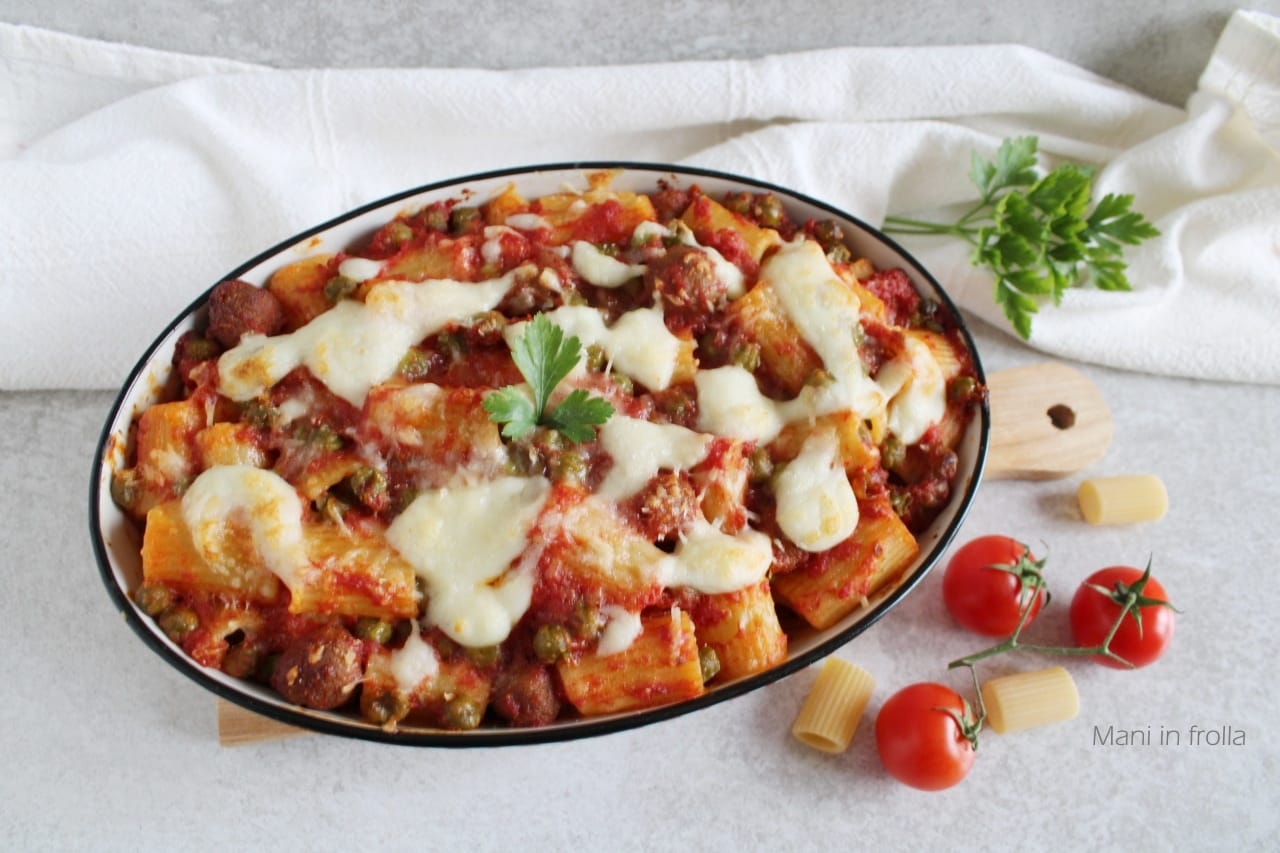 Baked Rigatoni with Meatballs and Peas