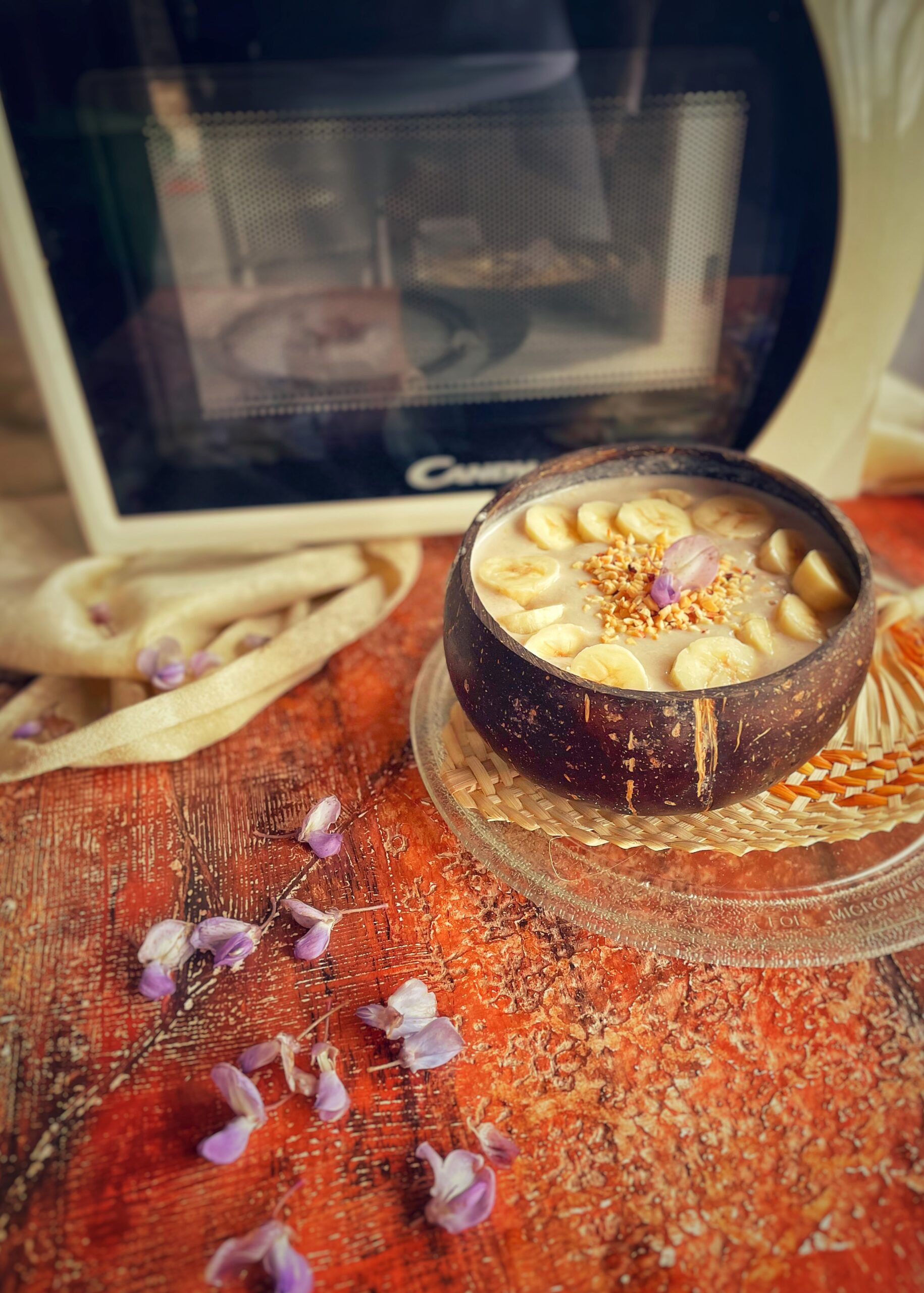 Microwave Banana Cream with Wisteria Powder