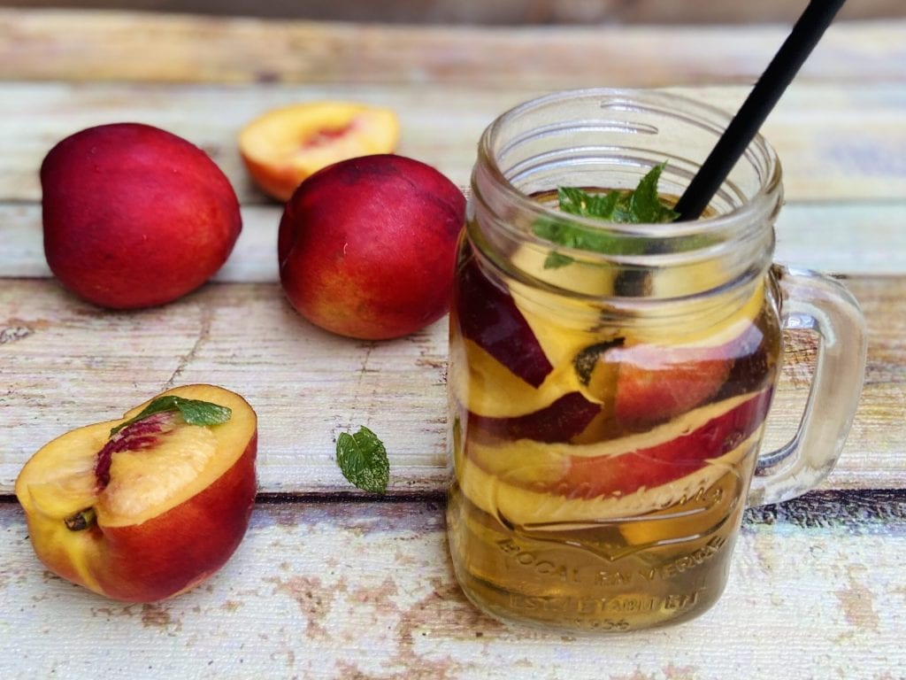 Homemade Peach Iced Tea