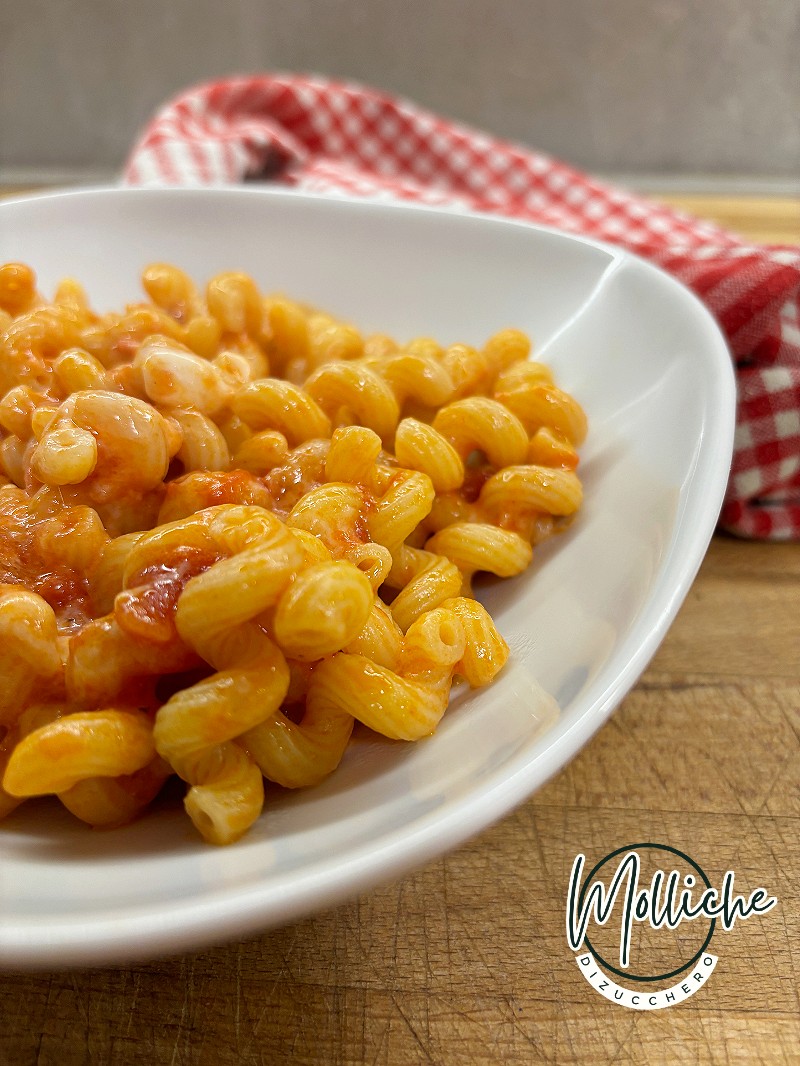 Pasta with Peeled Tomatoes and Fontina
