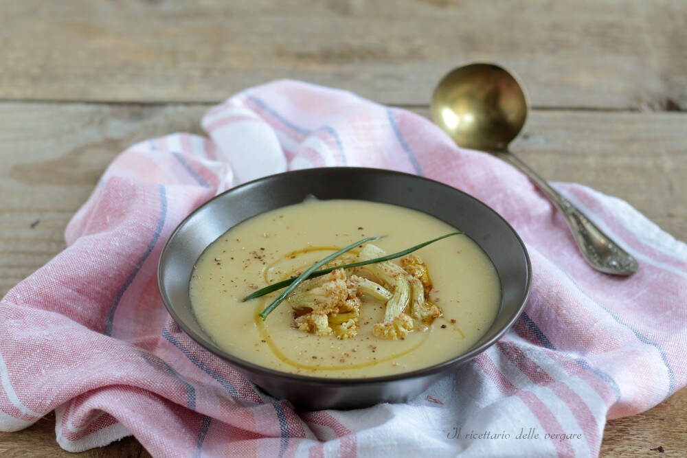 Roasted Cauliflower Soup