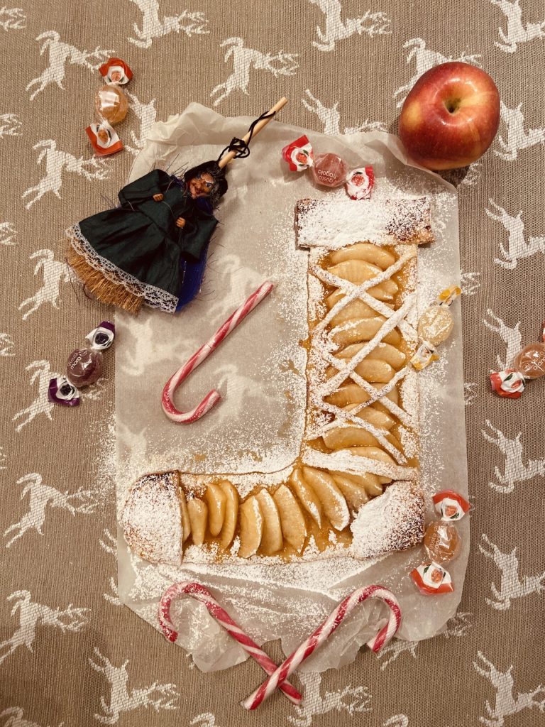 Puff Pastry Apple Stocking