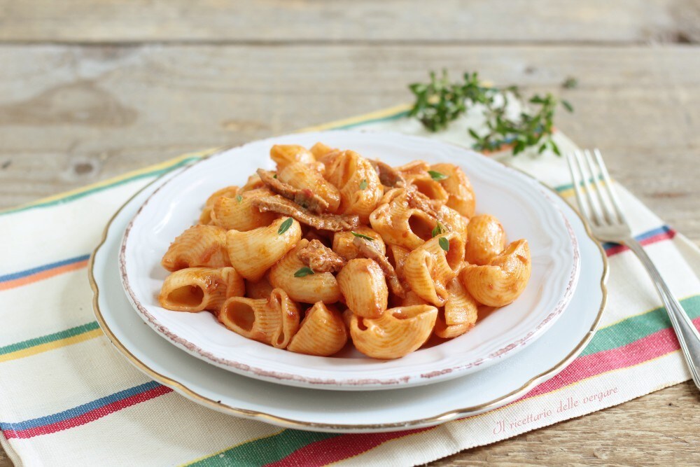 Pipe with Meat Sauce