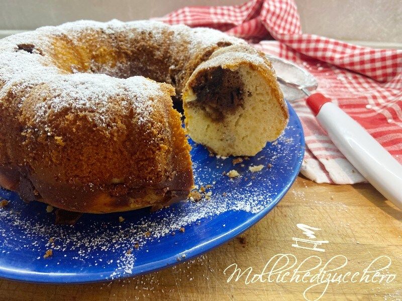 Soft Bundt Cake with Ricotta and Vanilla