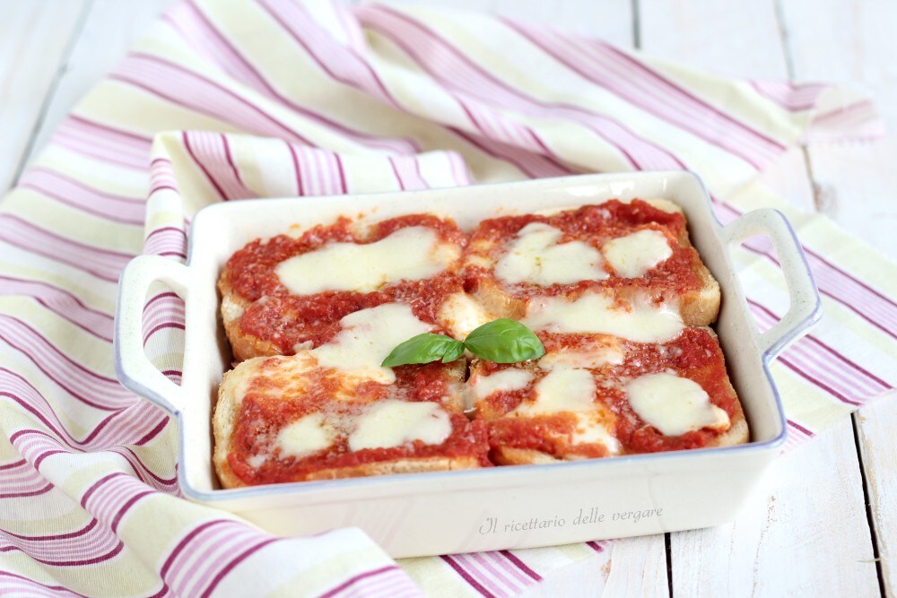 Bread Lasagna with Mozzarella
