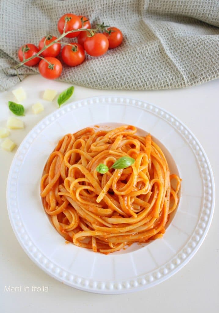 Stringy Linguine with Tomato and Scamorza
