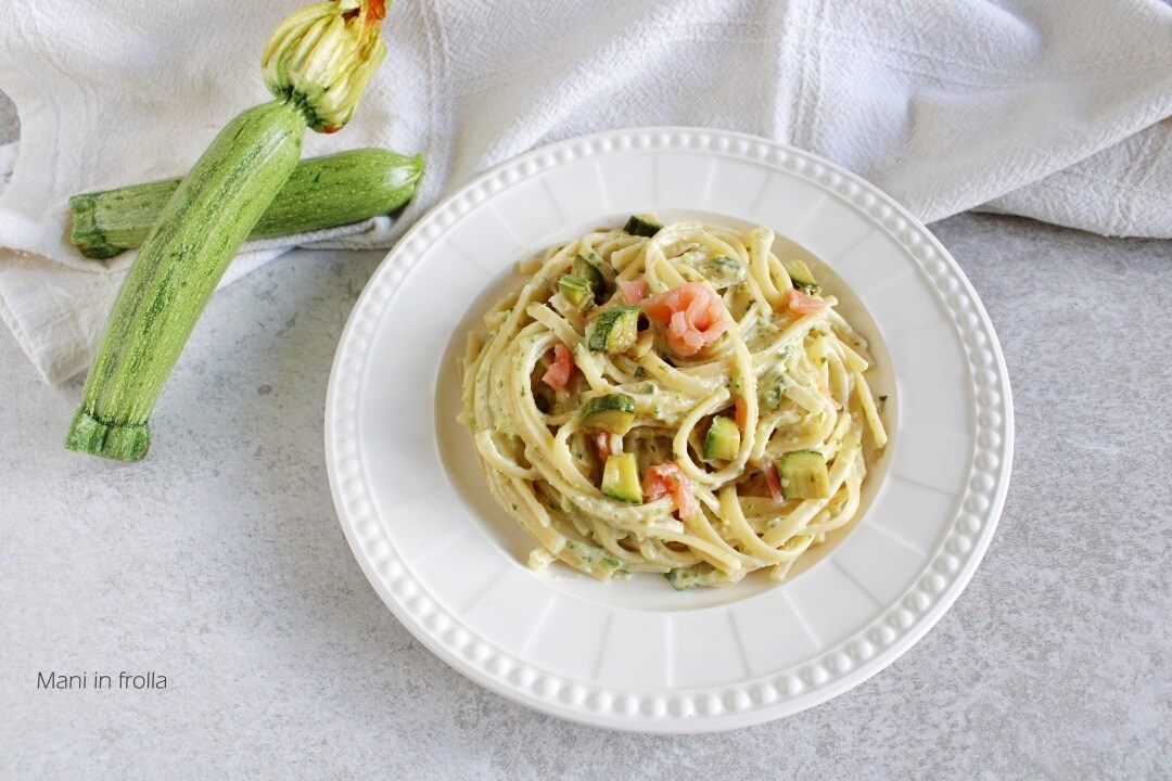 Pasta with Zucchini Cream and Salmon
