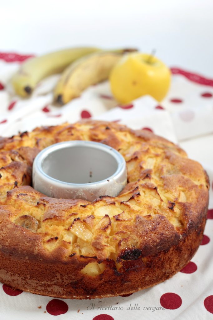 Banana and Apple Bundt Cake