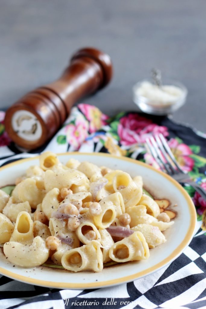 Pipe with Chickpeas and Ricotta