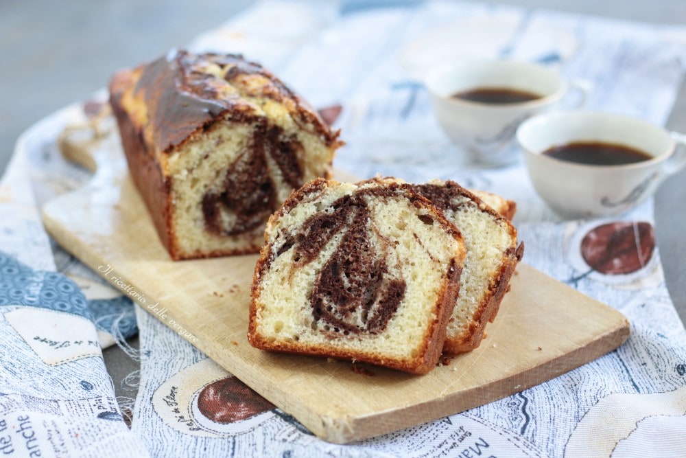 Yogurt and Cocoa Pound Cake
