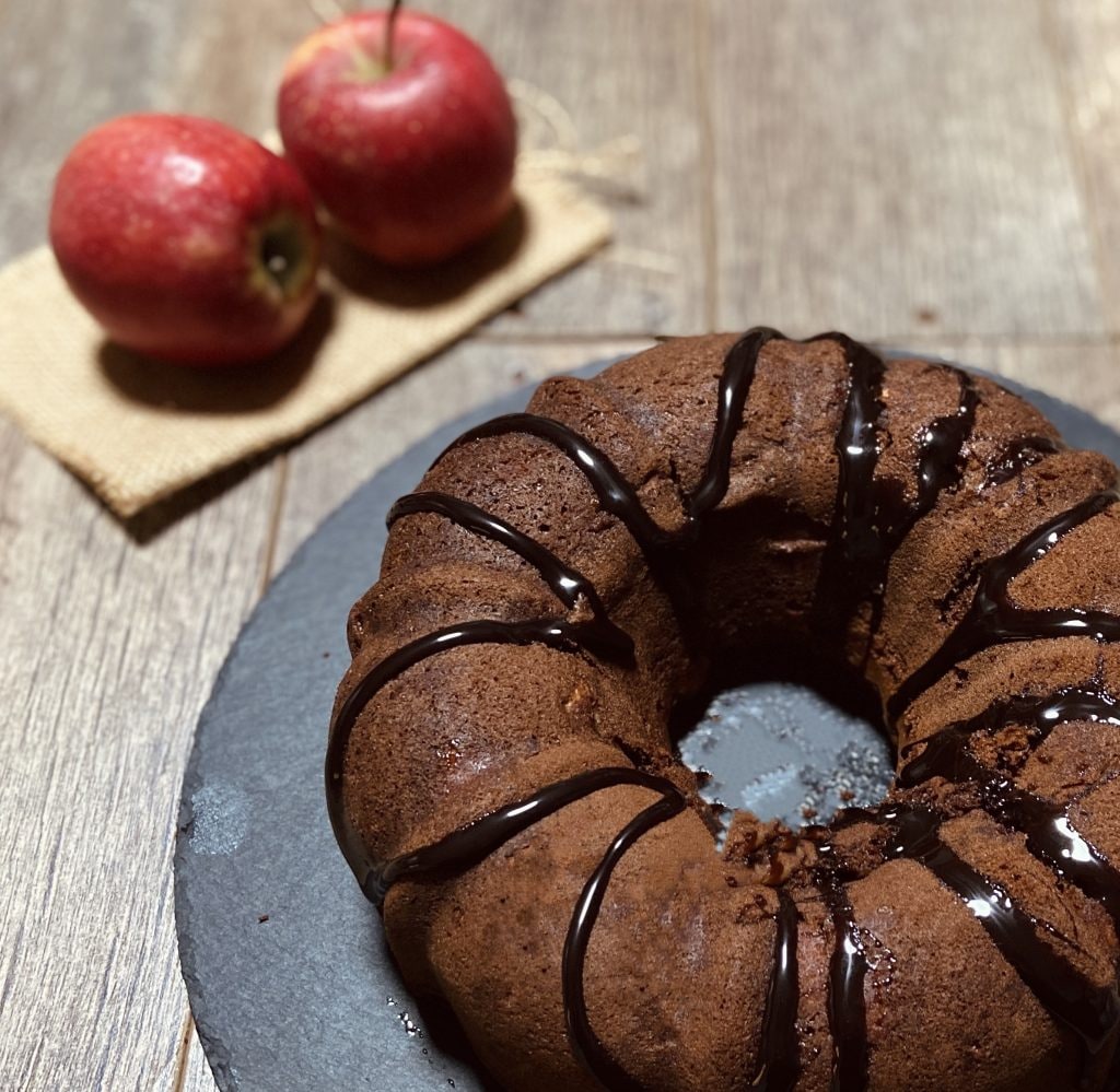 chocolate and apple ring cake