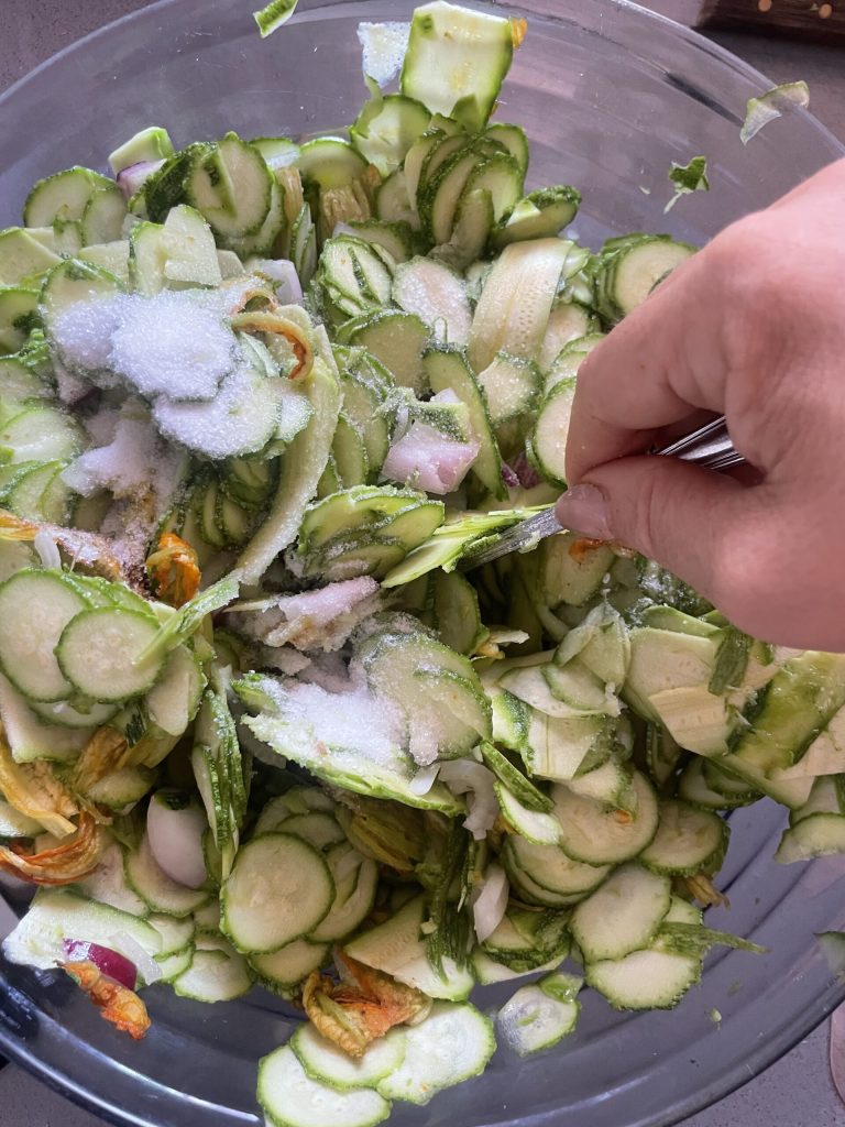 salt and zucchini for the scarpaccia