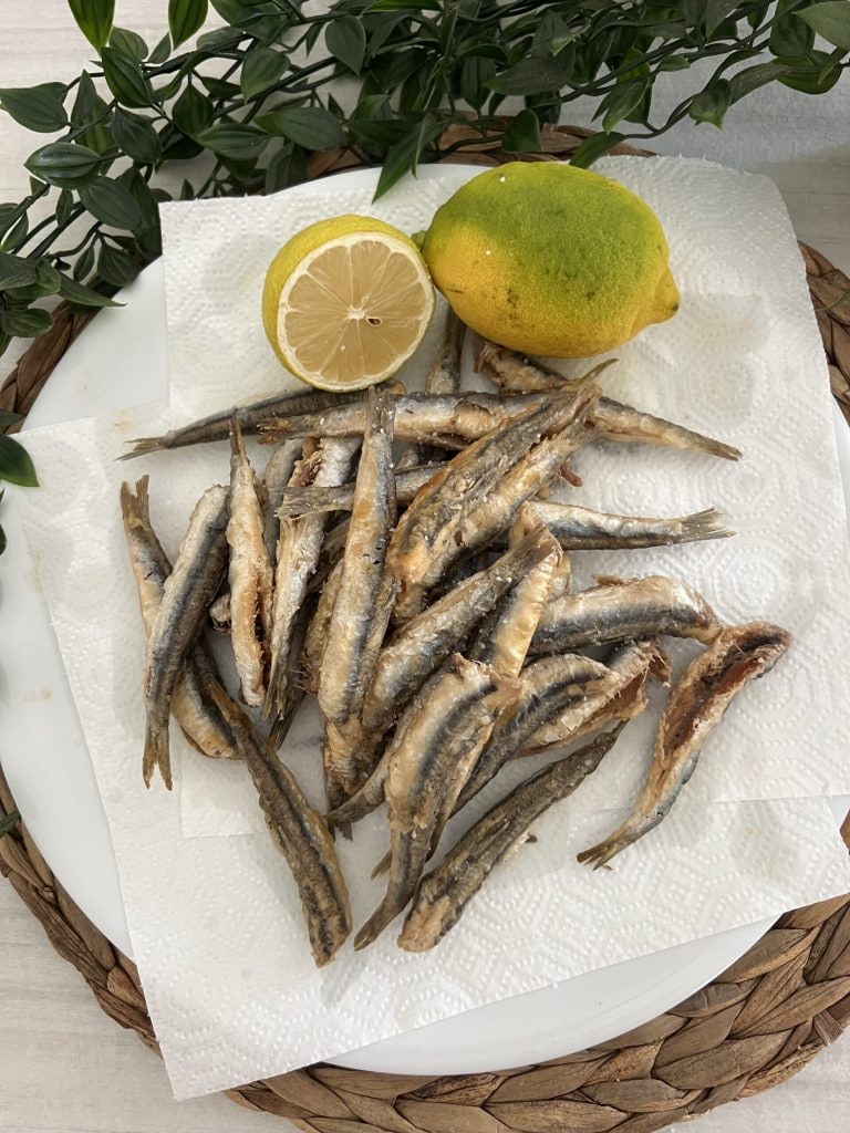 fried anchovies without eggs