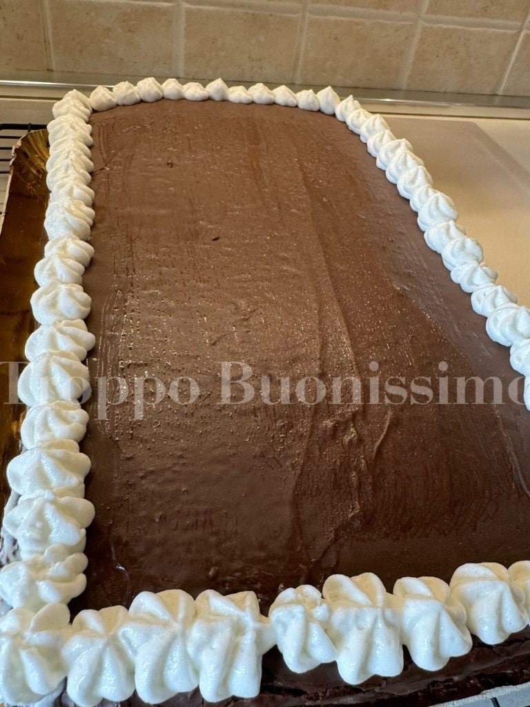 PENGUIN CAKE
