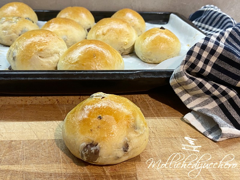 Soft Rolls with Olives