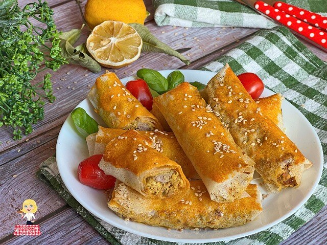Phyllo Dough Rolls with Meat Filling