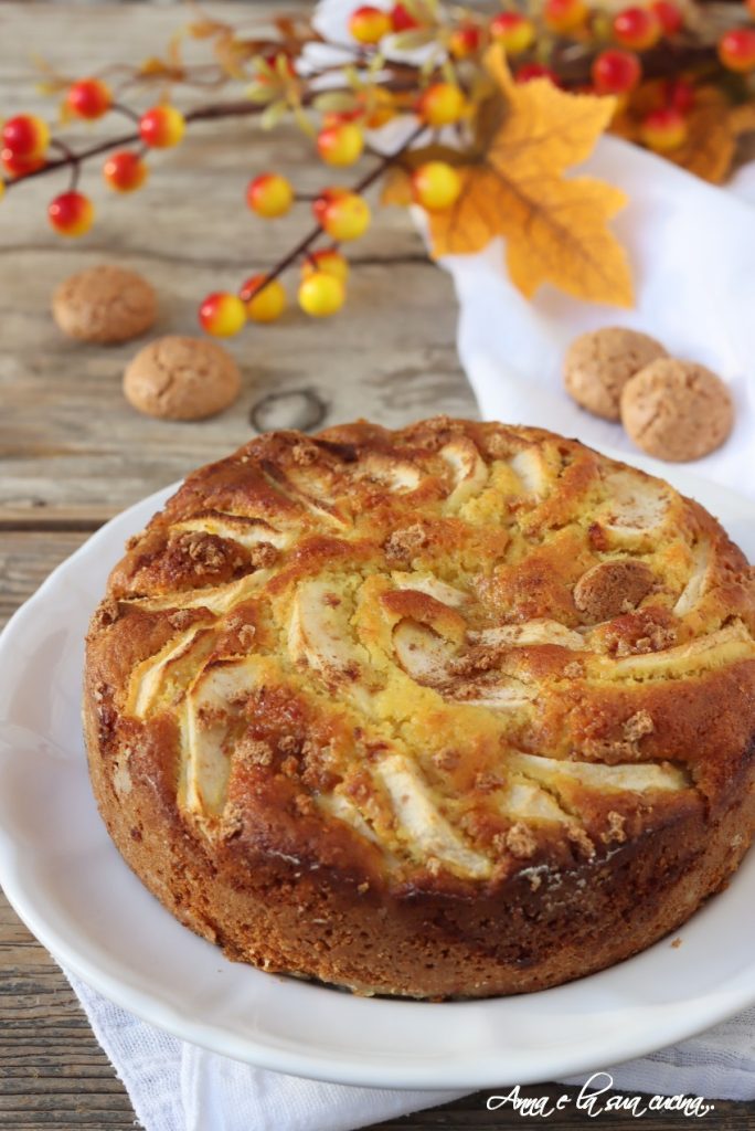 apple cake with jam and amaretti