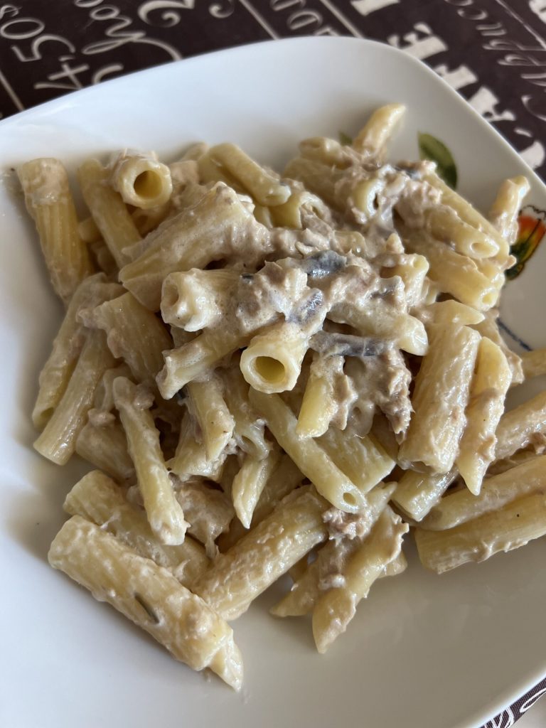 Pasta with Cream and Tuna