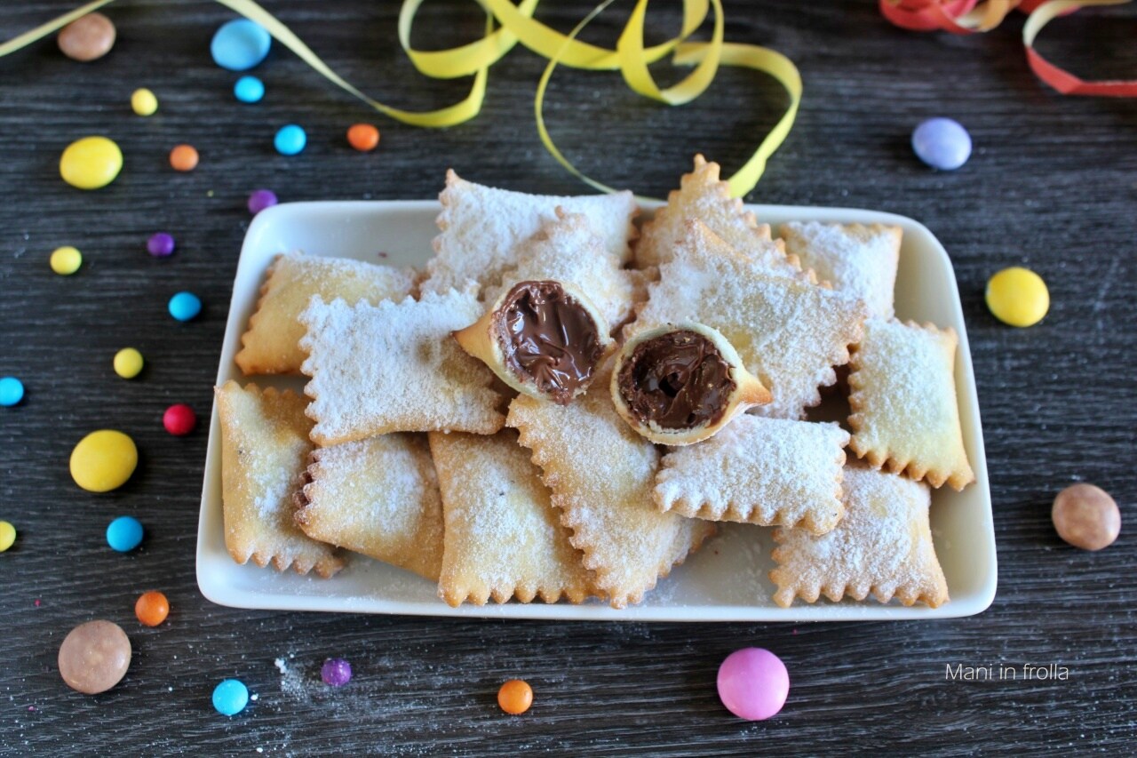 Nutella-Stuffed Bugie