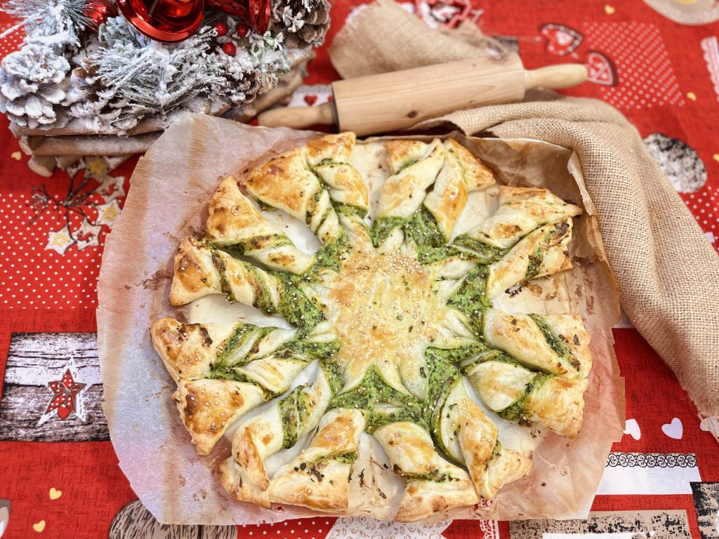 Puff Pastry Snowflake with Ricotta and Spinach