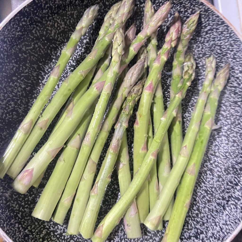 cooking asparagus